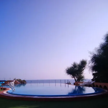 アパート Iris House アニョーネ・バーニ