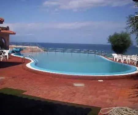 Iris House Agnone Bagni