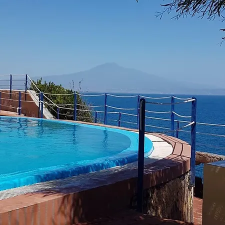 Apartament Iris House Agnone Bagni